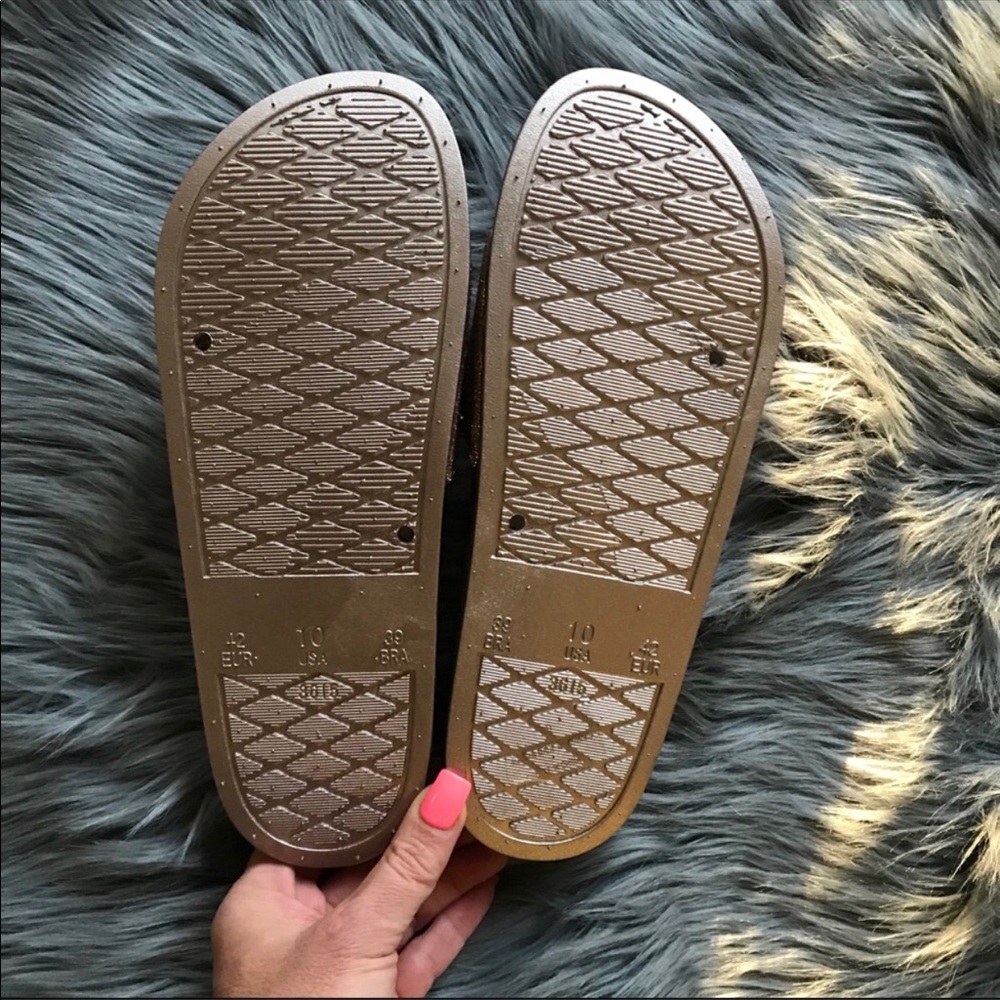 NWB 🌹✨ ROSE GOLD CRYSTAL ENCRUSTED SLIDES SZ 8 - Picture 6 of 8